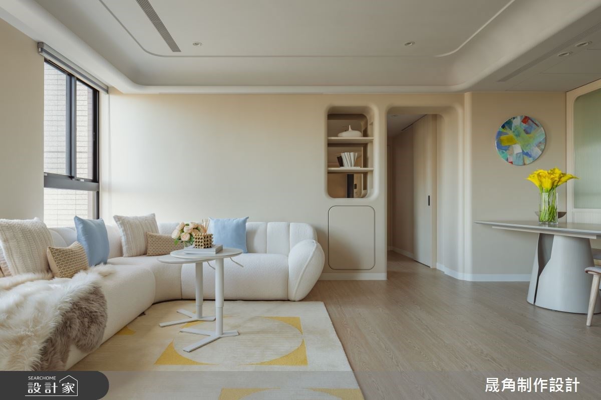 即早客變，扭轉建商長型屋，升級為溫馨奶油色親子宅，二進式玄關、開放...