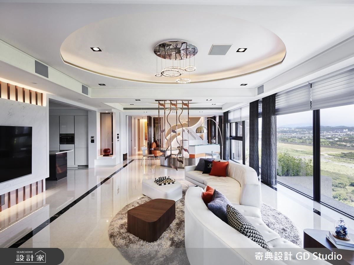 水岸人文與琴聲的曼妙流轉！在  70  坪現代精品豪宅，俯瞰絕美河岸與璀...