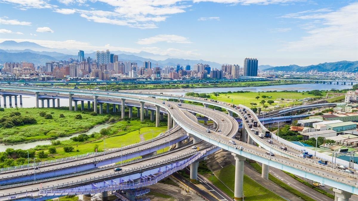 家人逼買房幫出一半！妹子崩潰「不想犧牲生活」 網搖頭：爸媽很疼妳