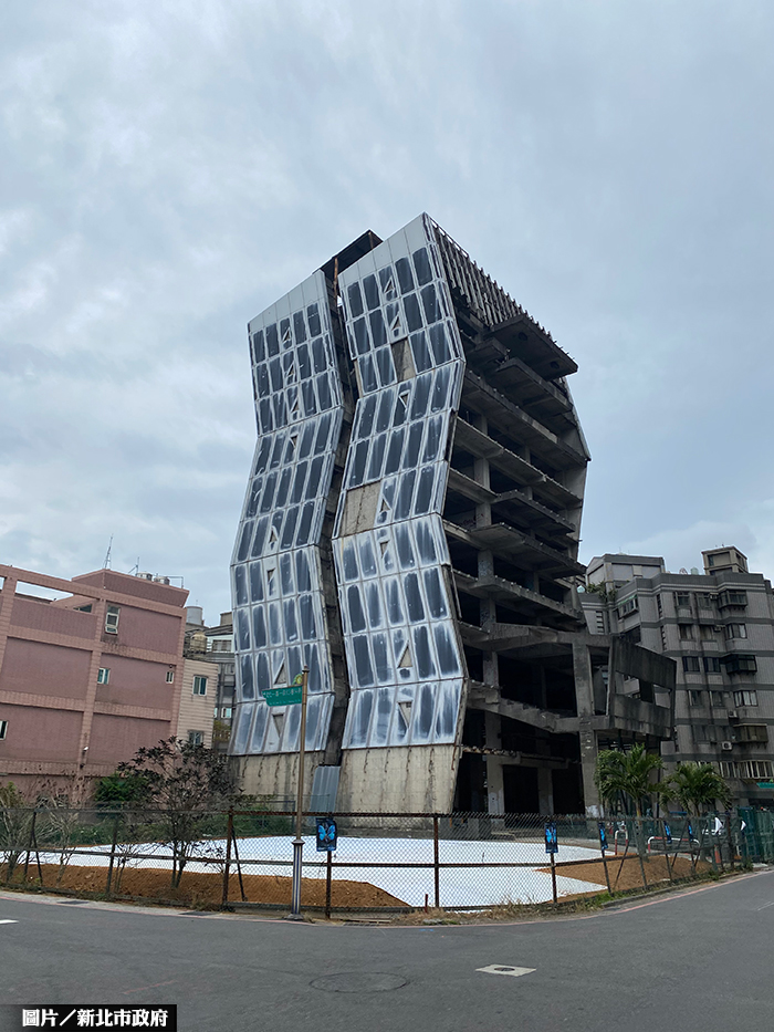 荒廢20年終拆除 林口「閃電屋」將改建住宅大樓