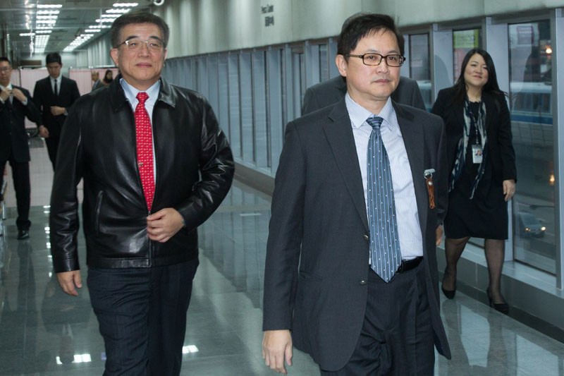 那一夜，和碩高階主管抱著痛哭…童子賢為何大動干戈改組人事？