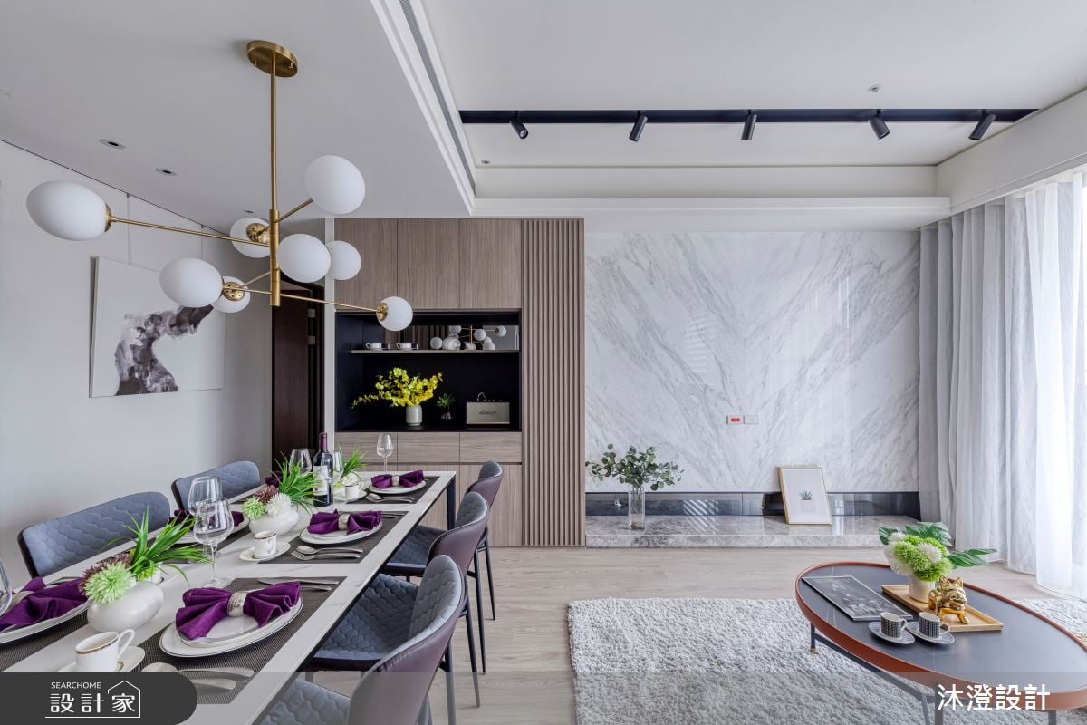 開闊公領域賦予明亮舒適的寬裕生活，現代風藍色書房戰勝炎夏讓工作學習...