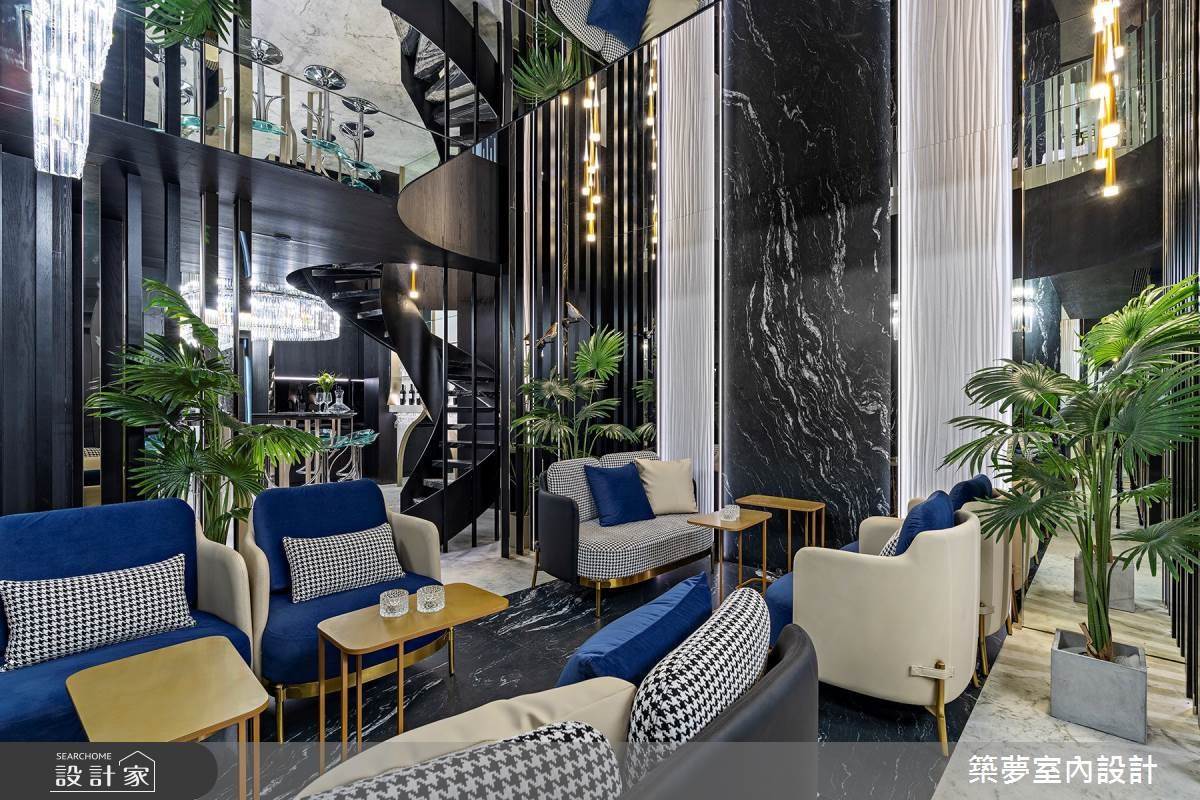 50年獨棟老屋化身人文禪風的室內桃花源，獨特的和室設計創造曲徑探幽的...