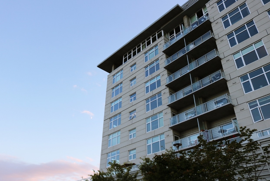 無法控制慾望「難怪買不起」！上班族10年苦存400萬 嗨買千萬房