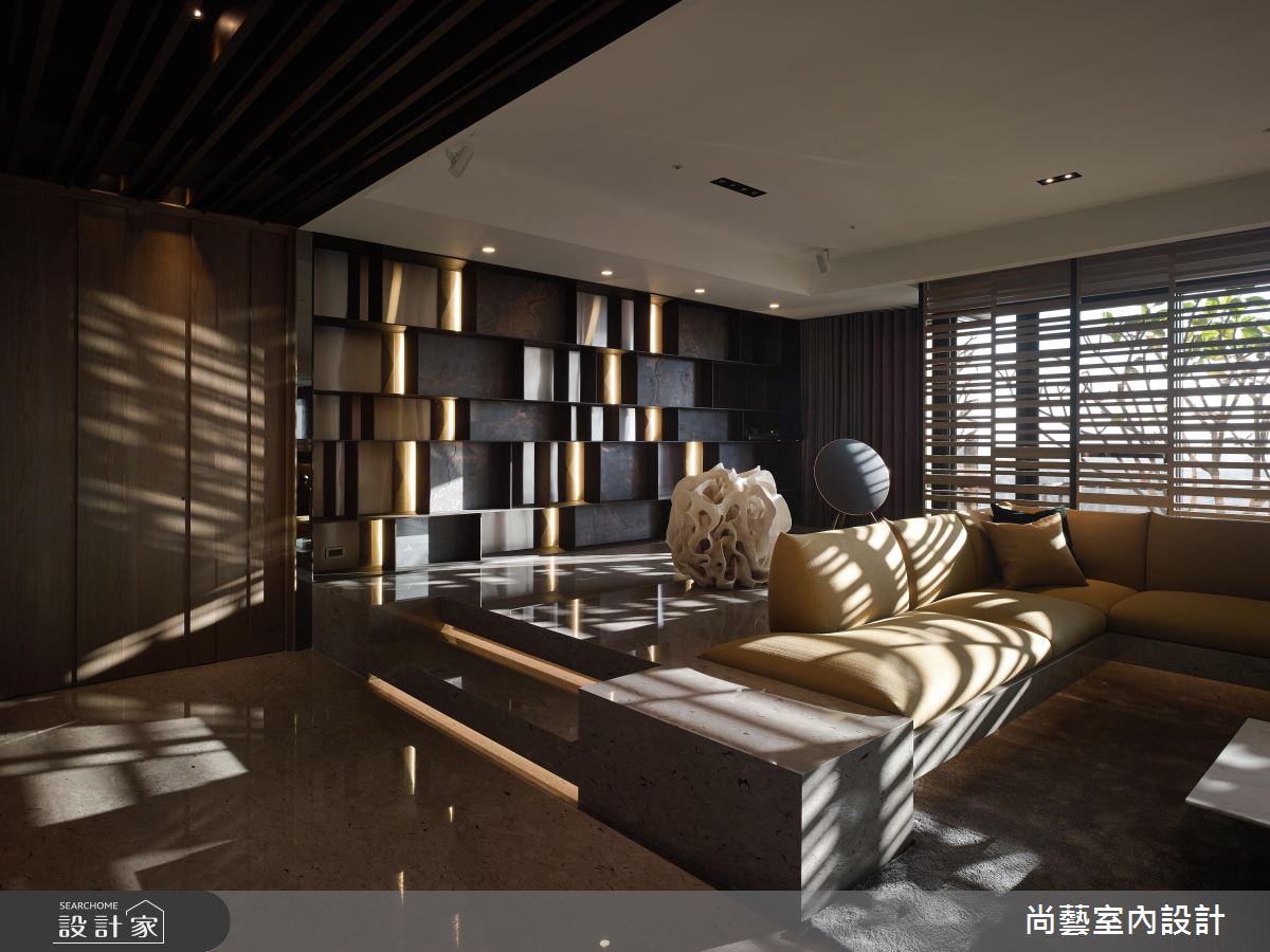 光影敘事，演一齣磅礡而纖細的空間電影 