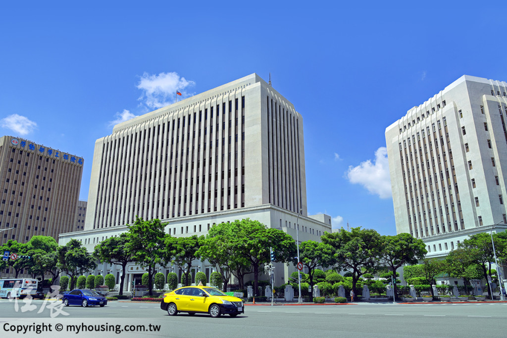 最新報告指不動產交易正明顯降溫 央行：房市朝「軟著陸」邁進