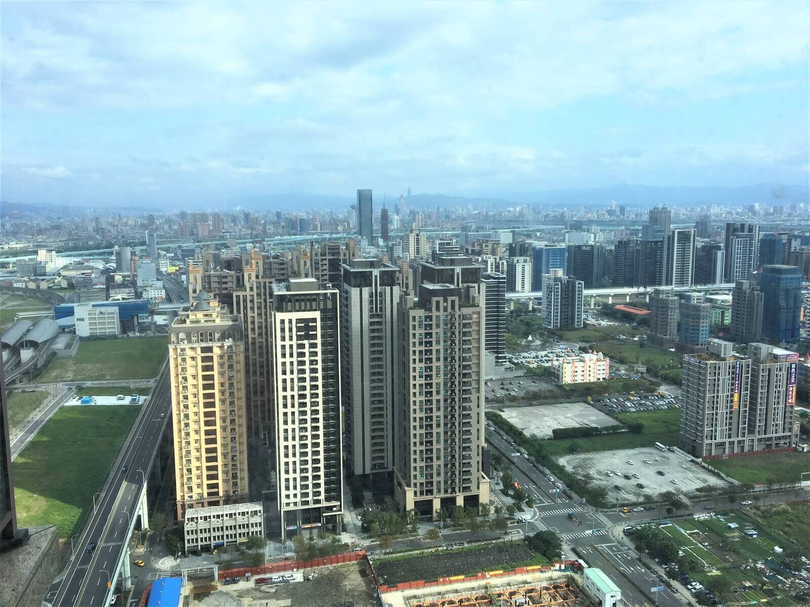 年前封關房市走向 持平穩建優於預期(圖片來源:安新建經)