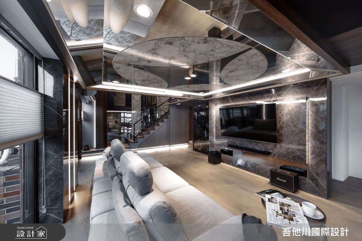 新竹大齡老屋翻新變身輕奢現代宅！除了海量收納，更用灰鏡延攬開闊空間感