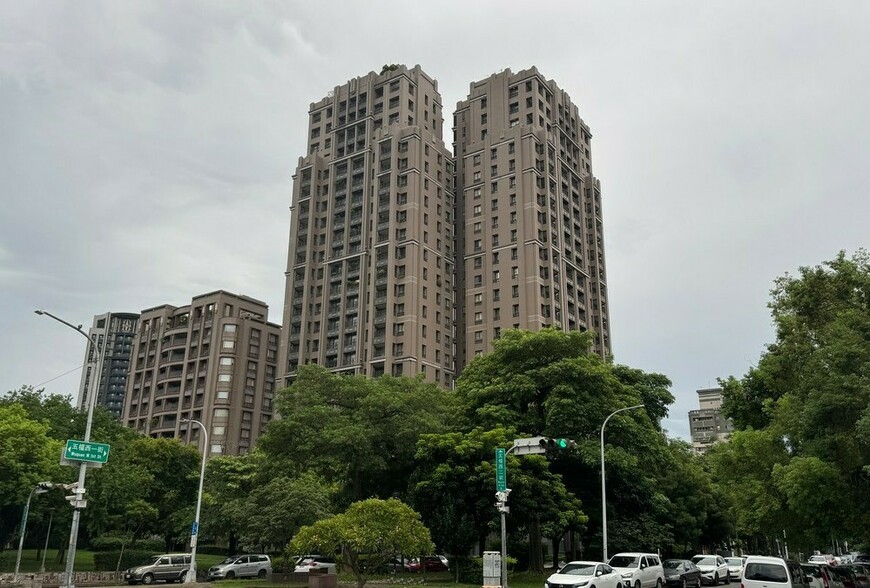 房貸無差別衝擊 首購/換屋族購屋夢 金管會、央行出手穩市場