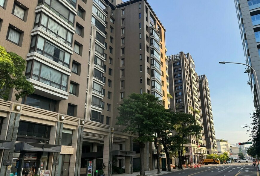 代銷吃老本？海悅、愛山林靠自建案迎來營建收入新高峰