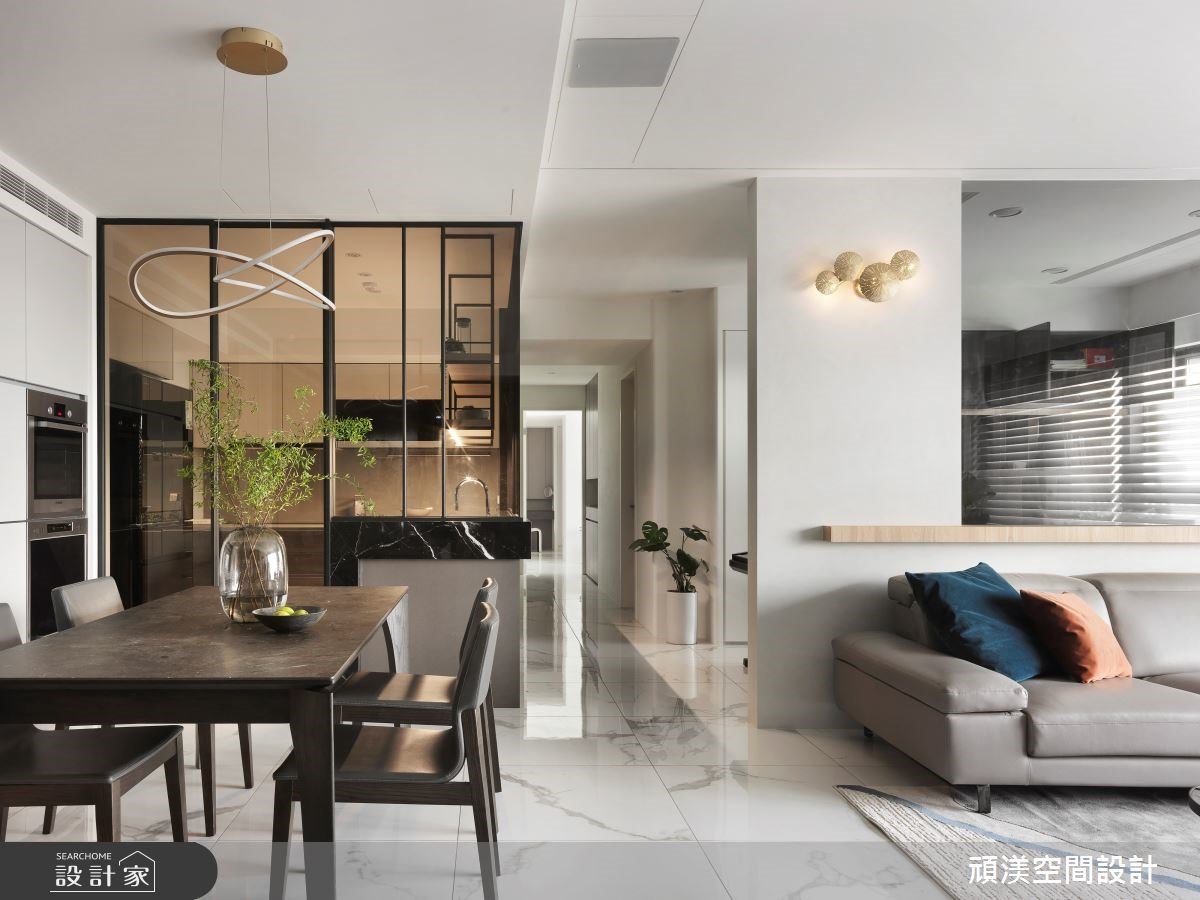 從玻璃拉門望見生活的美好！現代輕奢宅加倍放大，讓一家四口的交流零距離