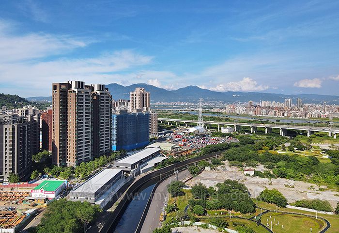 台鐵建物設太陽光電 容量達17.15MW