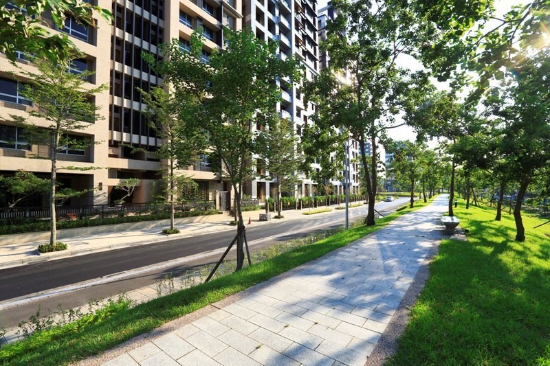 將房屋無償借給子女經營之\