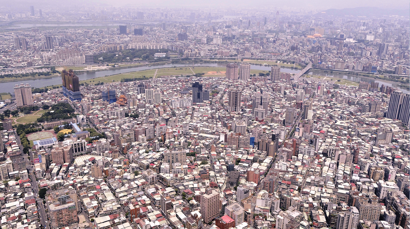 安信建經表示，大台北地區危老黃金期仍夯。