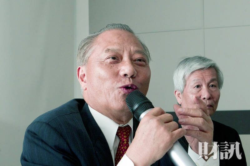 榮剛經營權大戰的錢鬥奇觀