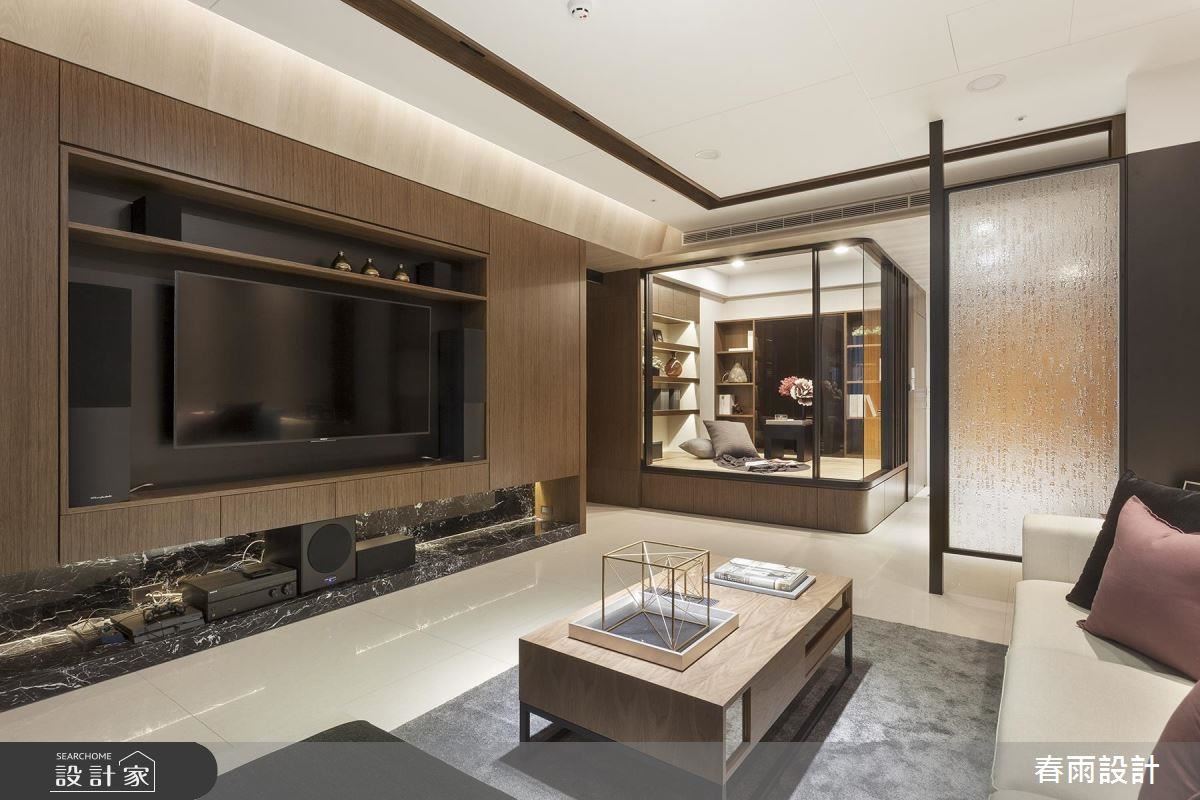 脫下白袍，在家就愛黑、潮紓壓宅