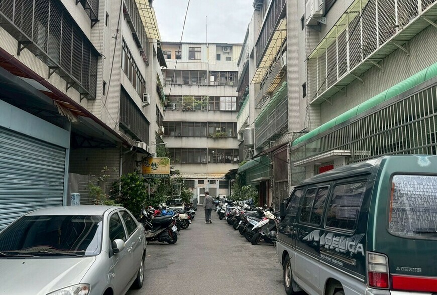 老屋捉交替，44年老屋開價440萬！房仲推『機能無敵』，前手賠50萬脫手...