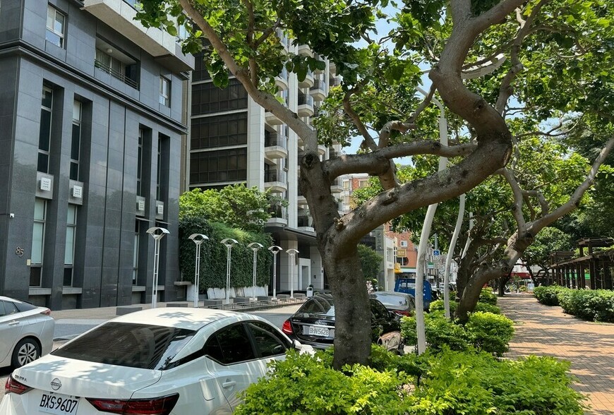 爬樓老公寓搬進電梯華廈，真的幸福嗎？網友吐心聲| M傳媒