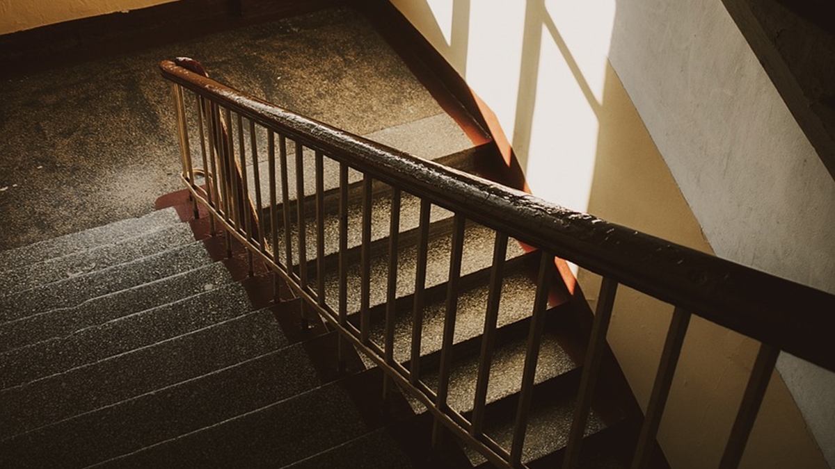 50歲存到頭期款！他買「公寓」送爸媽 網譙爆：真的不孝