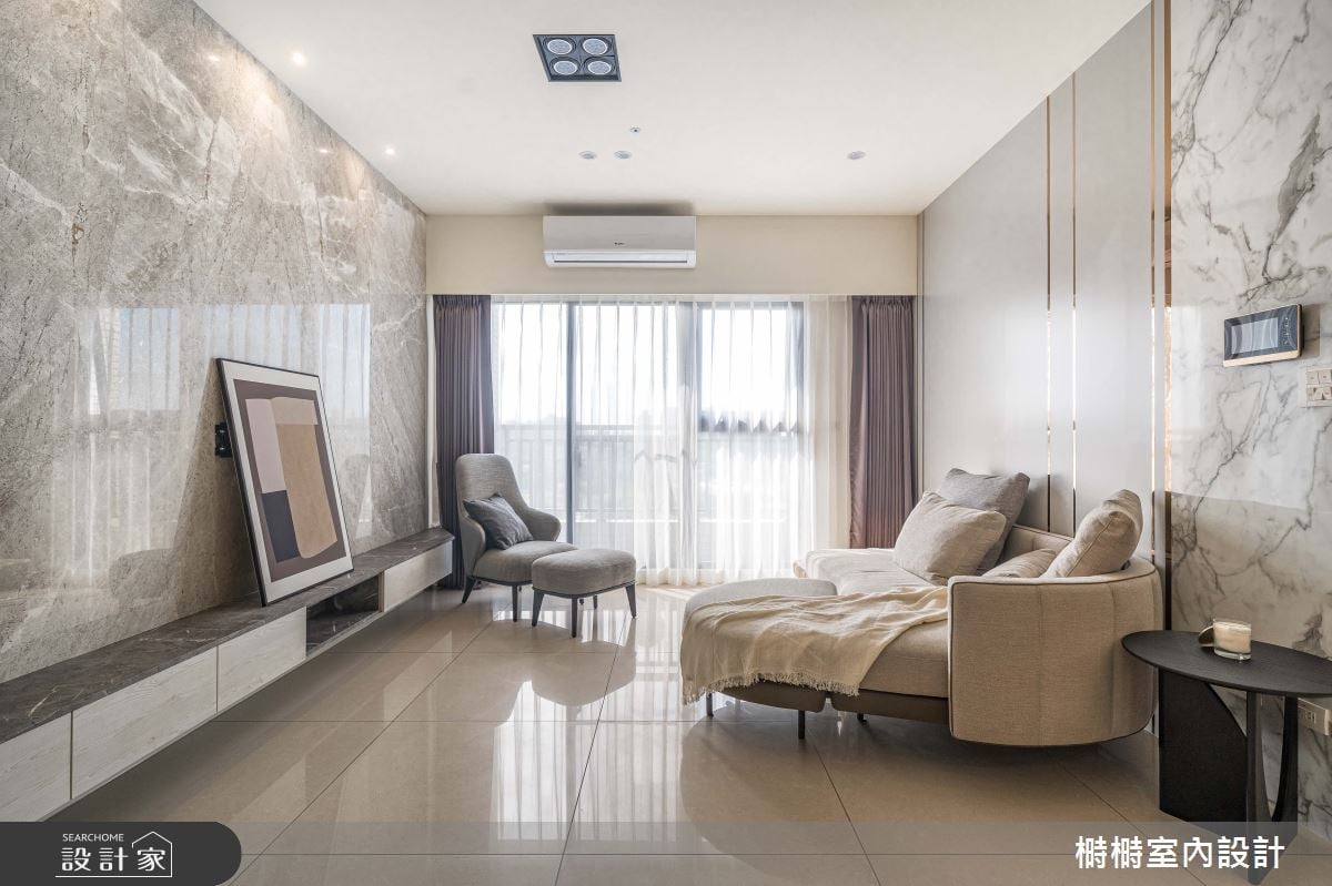 留給未來孩子盡情遊戲的空間！吧檯連繫料理與享用佳餚時刻，體現現代風...