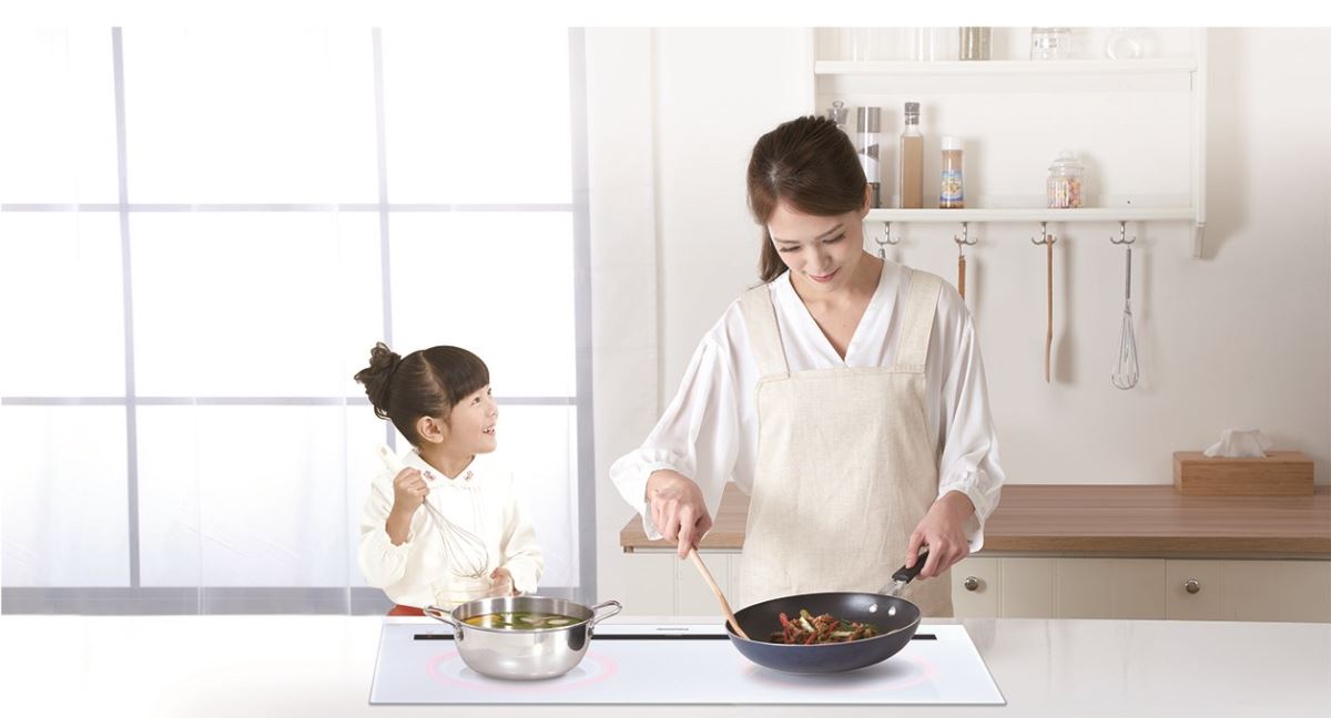Panasonic IH 調理爐 - 安全、美觀、大火力  無火料理的安全爐具首選