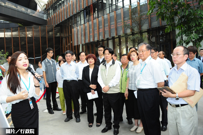 賴揆訪中興新村　盼儘速活化土地