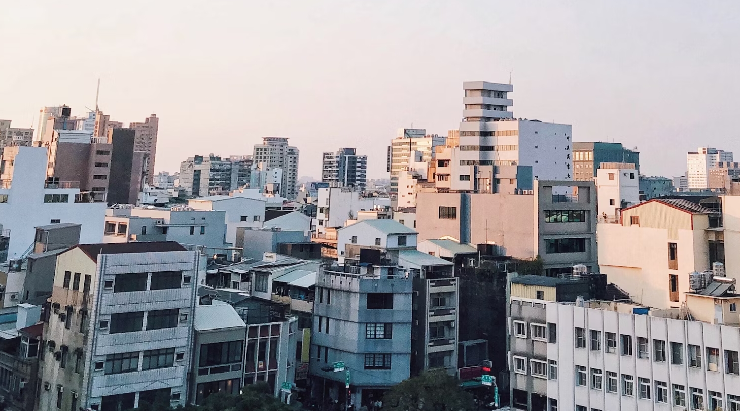 大面積國有地不標售？他秀「血淋淋證據」：配合建商帶頭炒