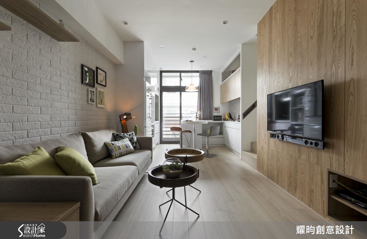 納進北歐好光景！一家 4 口的 21 坪夾層日常