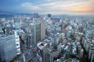 太屋：2013年房市望走出谷底