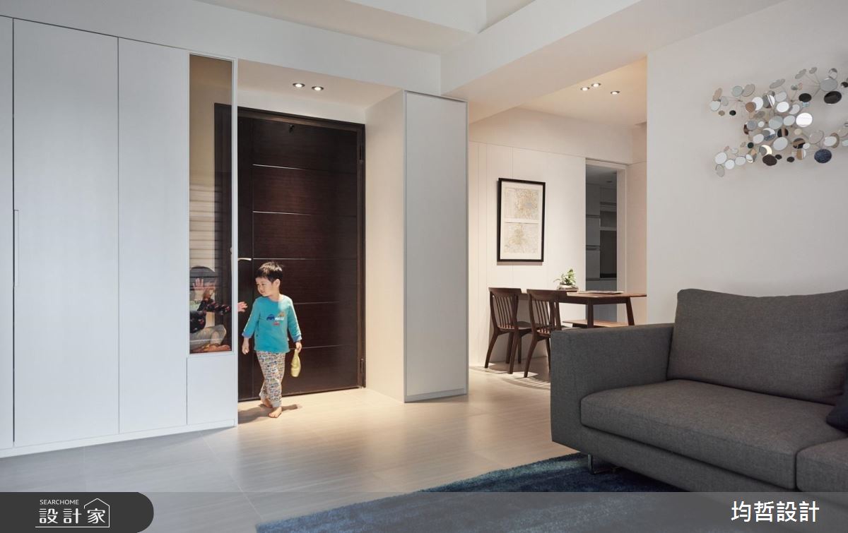 高收納、空間感一次擁有！自在流暢的簡約風親子宅