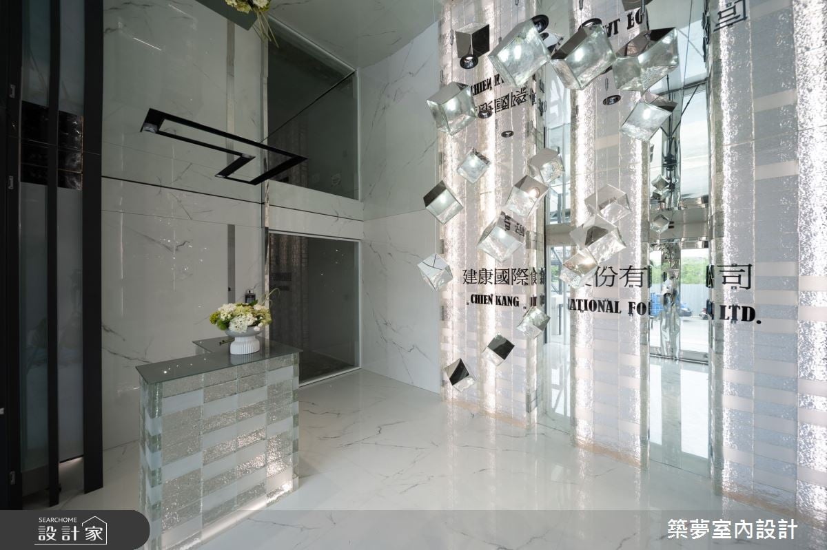 以「冰雪」具像化企業形象，奢華商辦設計引入豪宅般的設計精神！