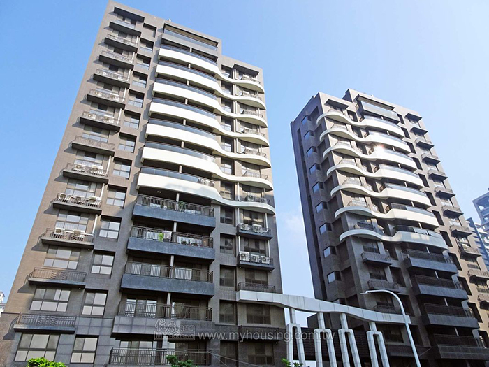 萬坪綠地第一排 新市鎮雙機能宅