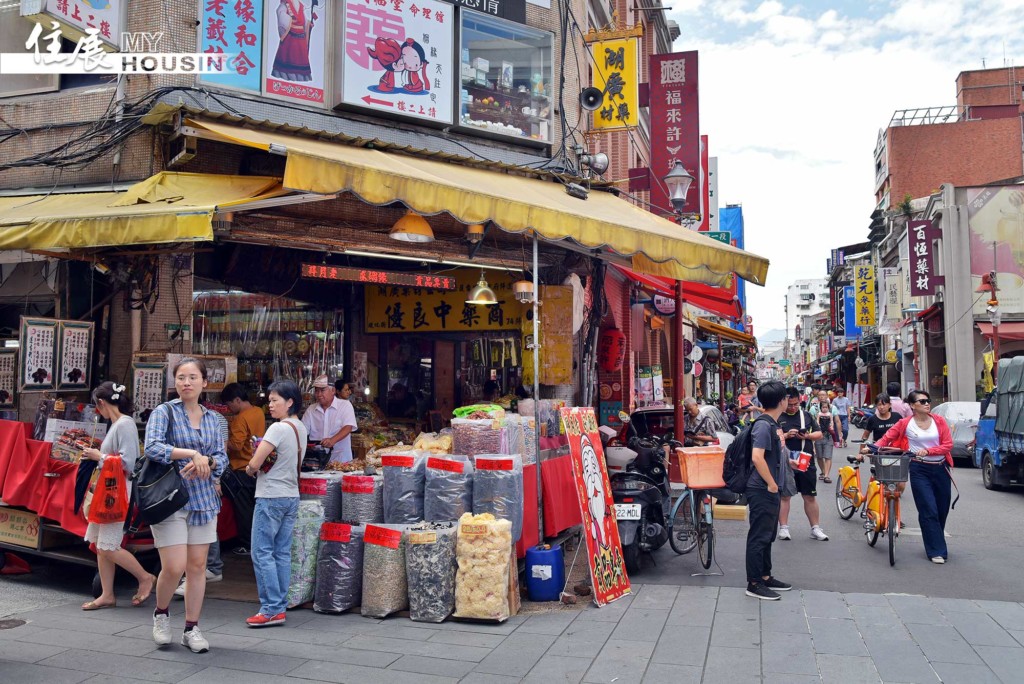 騎樓設攤販、裝鐵門 需繳房屋稅