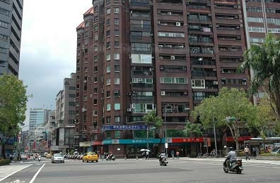 四大現象 中經院上修GDP成長率