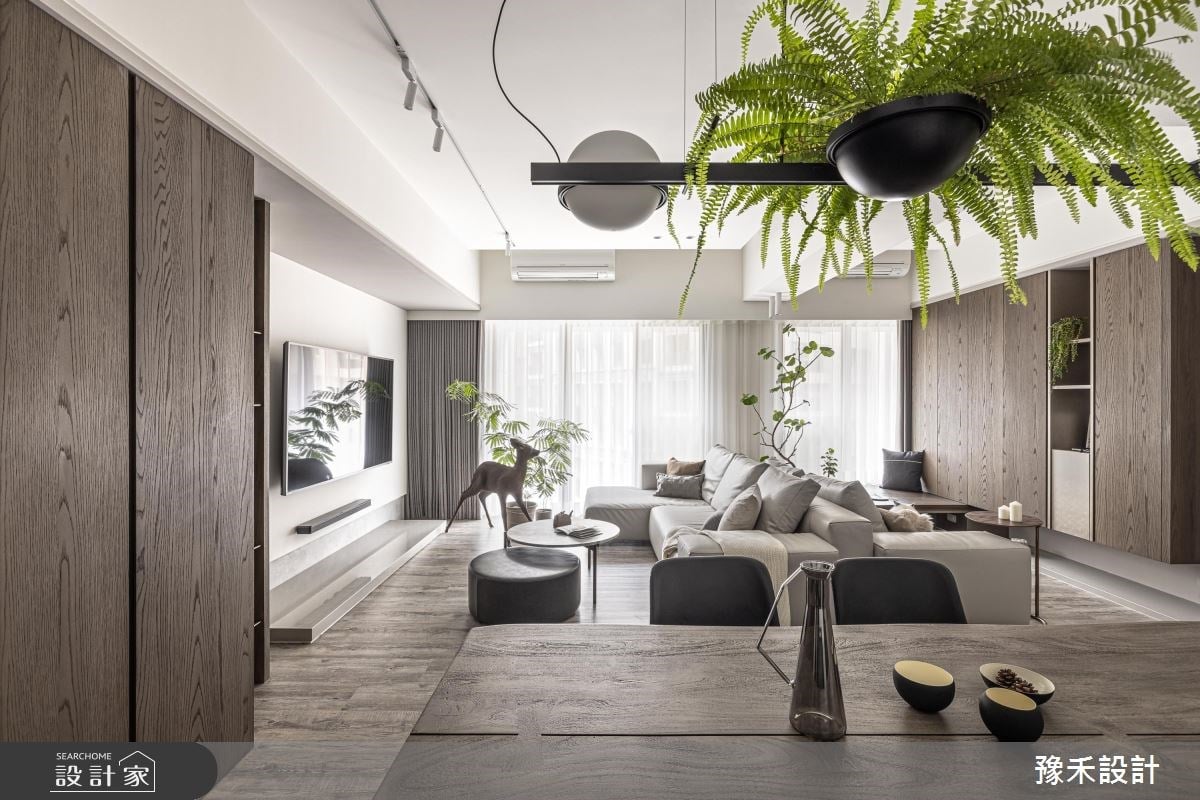 在城市裡發現的寧靜小綠洲！溫暖大地色下，與自然共生的現代質感宅