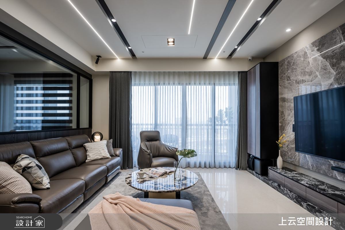 翻轉深色印象，開放式餐廚x質感客廳打造有質生活