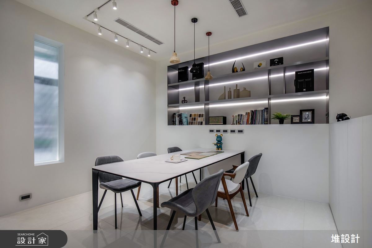 明亮舒適的30坪現代風辦公空間！巧用格局化解穿堂煞、路沖風水疑慮