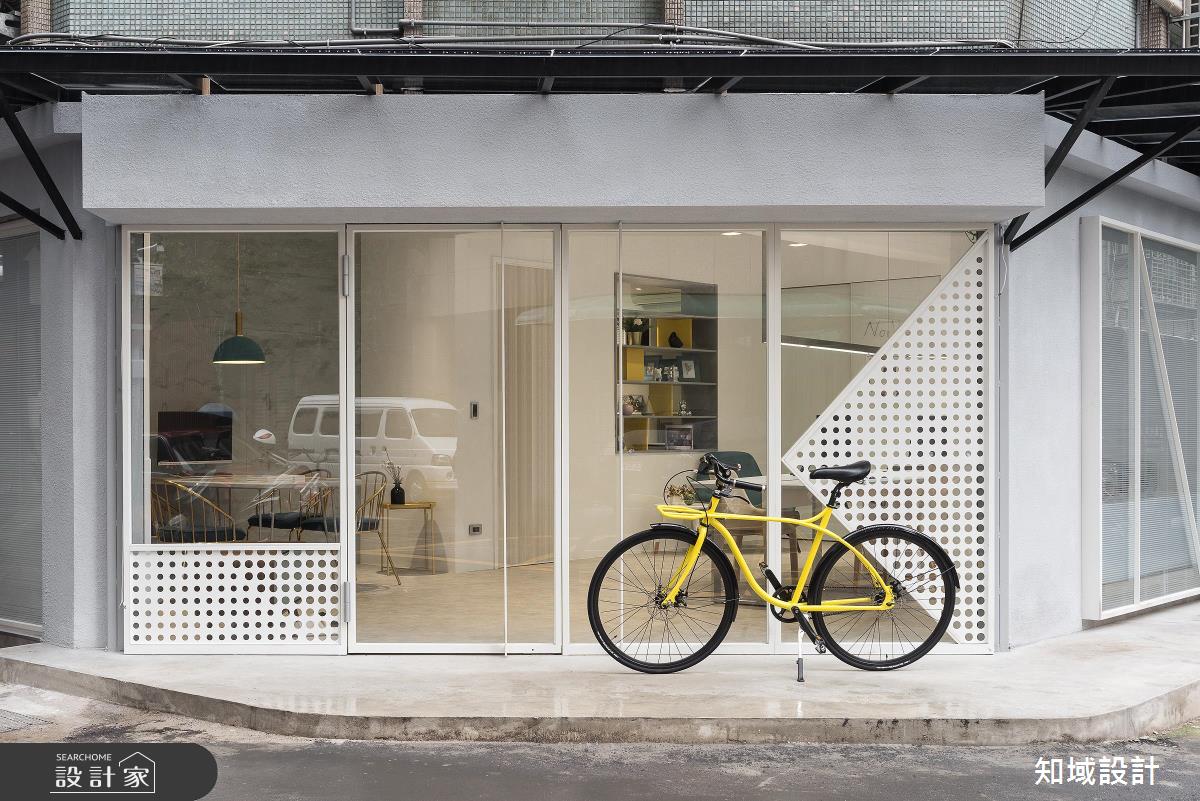 轉角遇到簡約現代美宅 純淨天光讓老屋蛻變重生