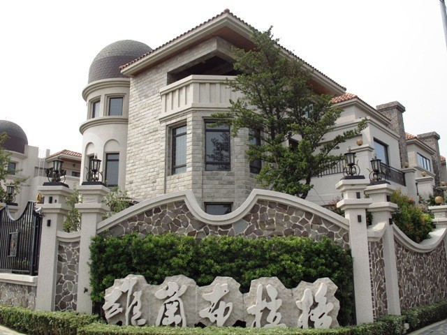 「雄崗布拉格」以歐式規格築起高雄夢