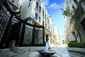 七期西側全新完工別墅「市政莊園」 低密度住宅　具備綠地悠閒環境