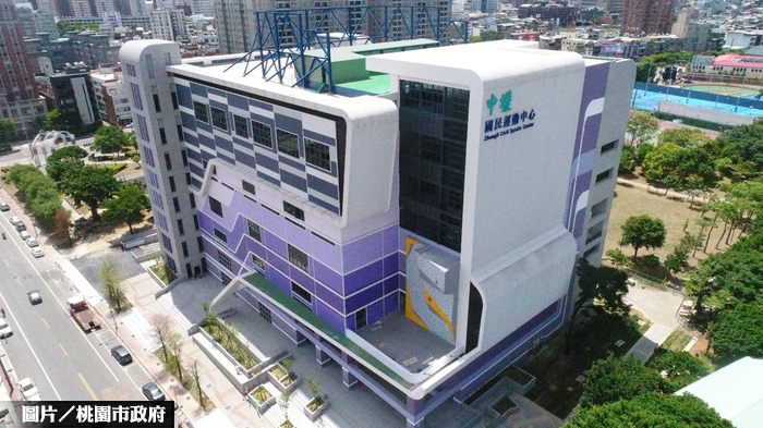 中壢運動中心取得使照 8月底試營運