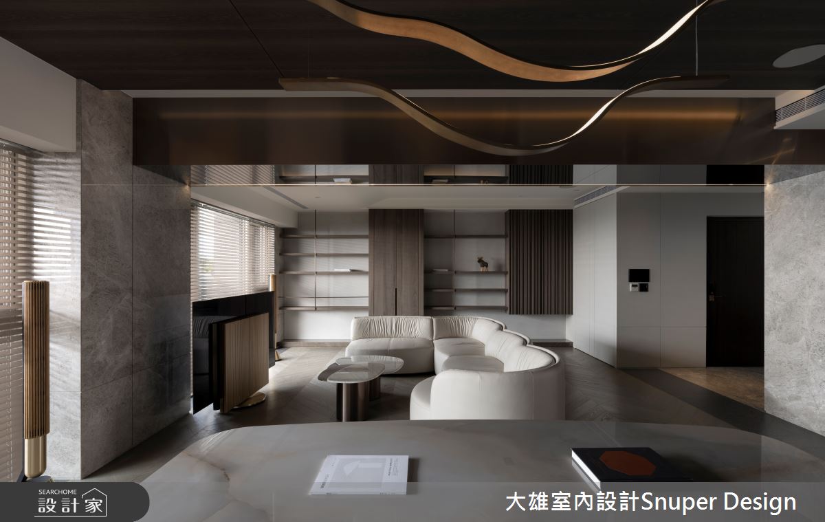 沉靜的現代都會居所，以木質、石材與光打造生活的流動詩篇