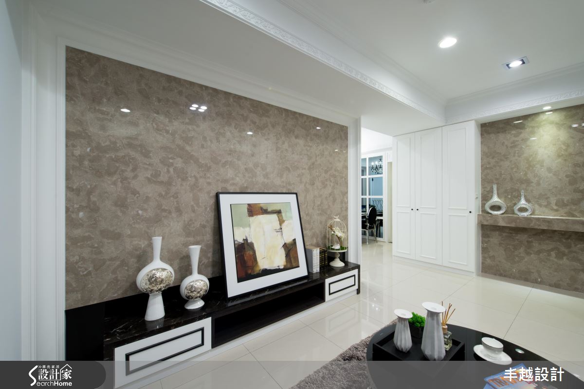 小家庭適用的微奢華！材質、家具打造新古典理想之居