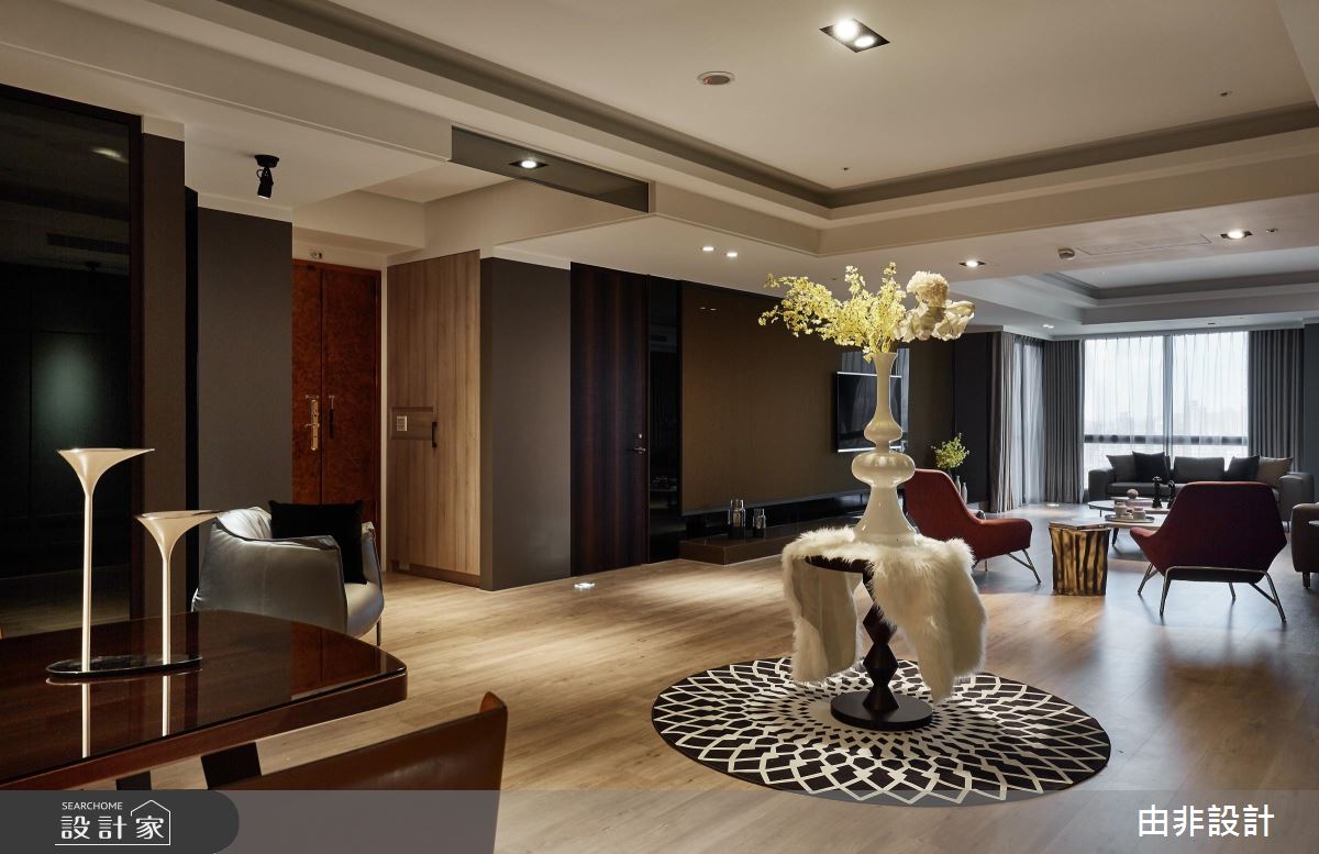 回歸建築本質！中古屋重現大宅休閒風範