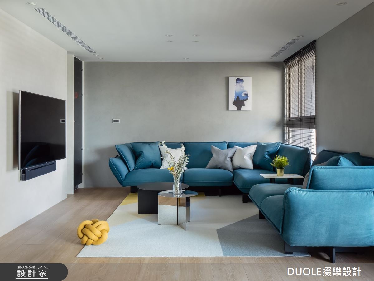 把現代宅變大的秘密是？客廳放角落，空間超彈性！