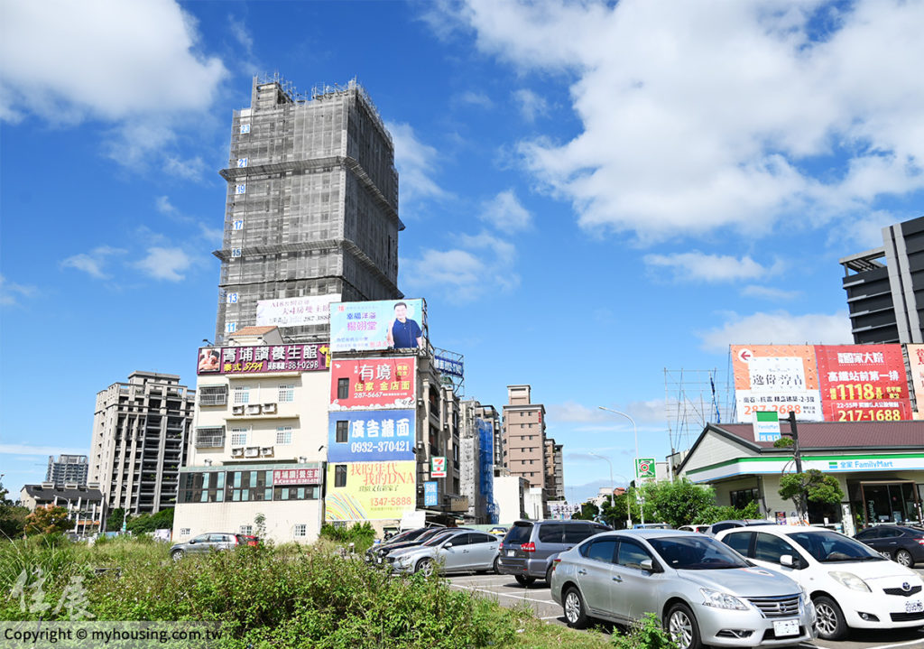 顏炳立：房地產買賣雙方在拔河 想等下跌10%以上不太可能