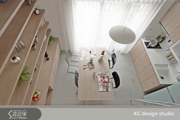 讓孩子的歡笑聲在家中迴盪！11坪挑高小宅的垂直設計，陪一家四口一同成長