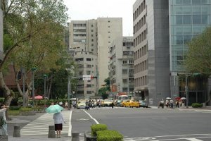 買屋近捷運？ 切記實際走一遭