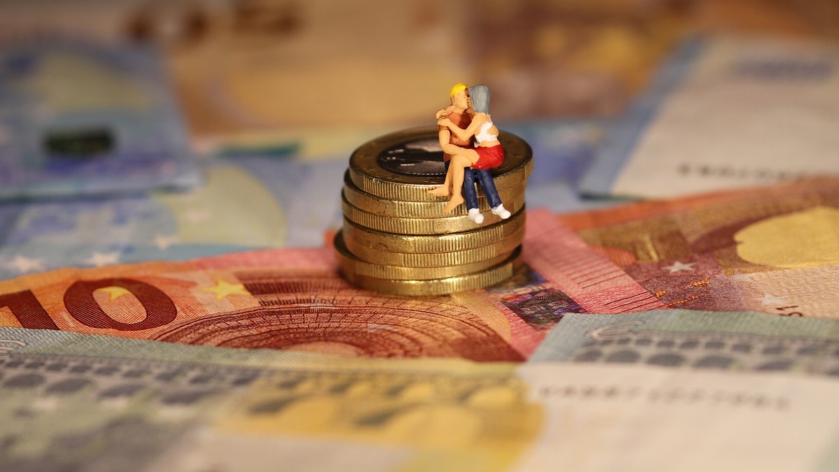 「幫出頭款vs.父母贈房」愛情、麵包怎選 網笑：都不缺錢