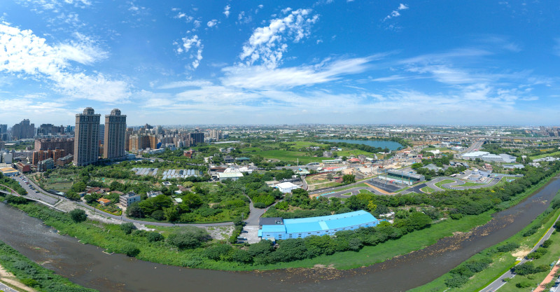 購屋案例：就愛高樓層 水岸無邊際視野